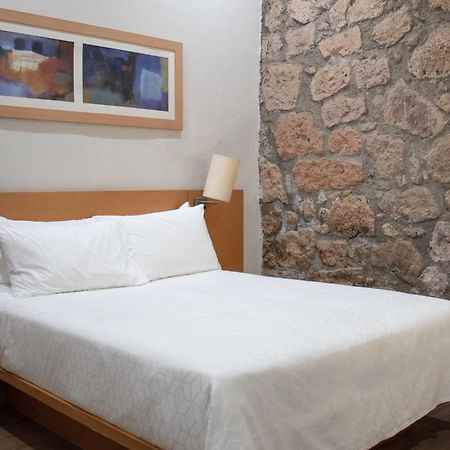 Holiday Inn Express Morelia Centro Historico Екстер'єр фото