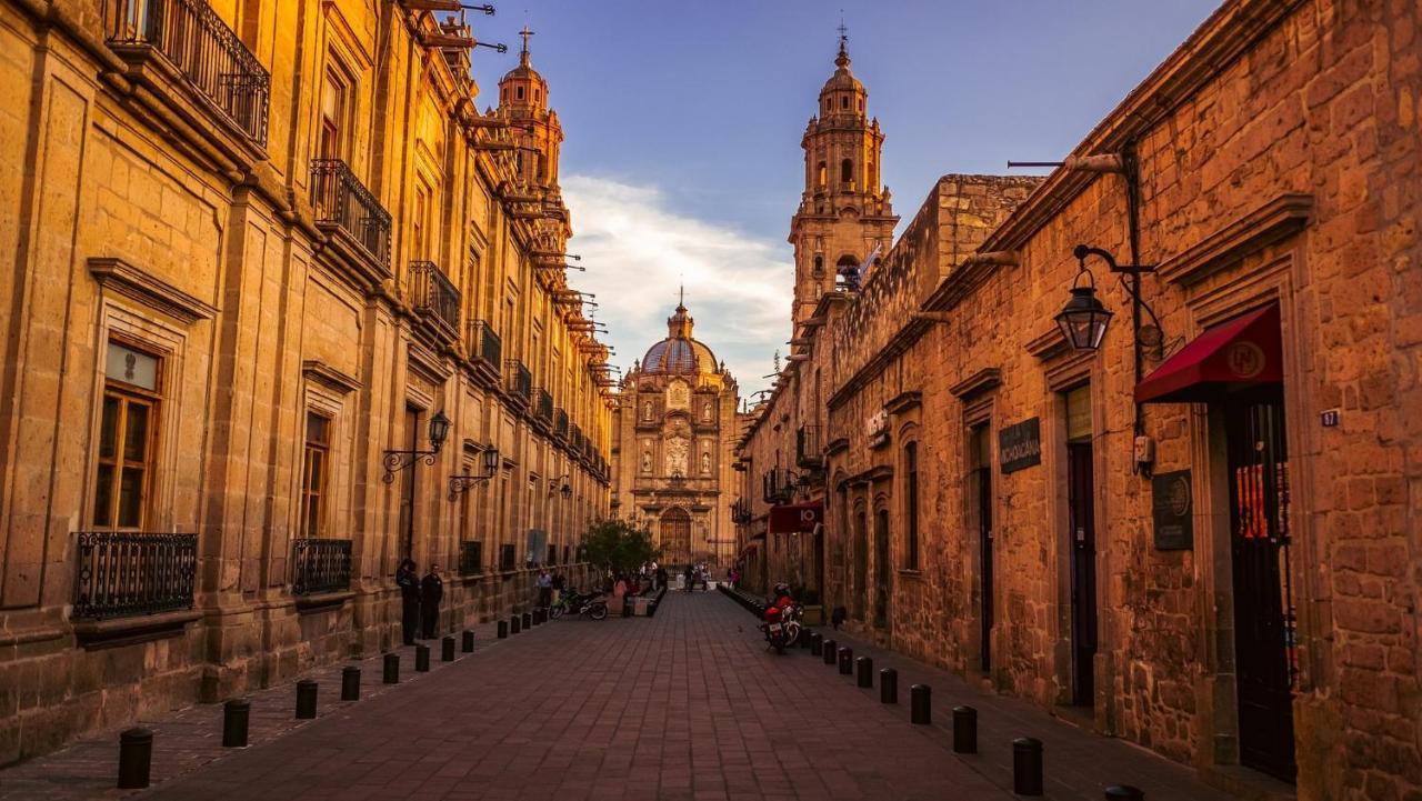 Holiday Inn Express Morelia Centro Historico Екстер'єр фото