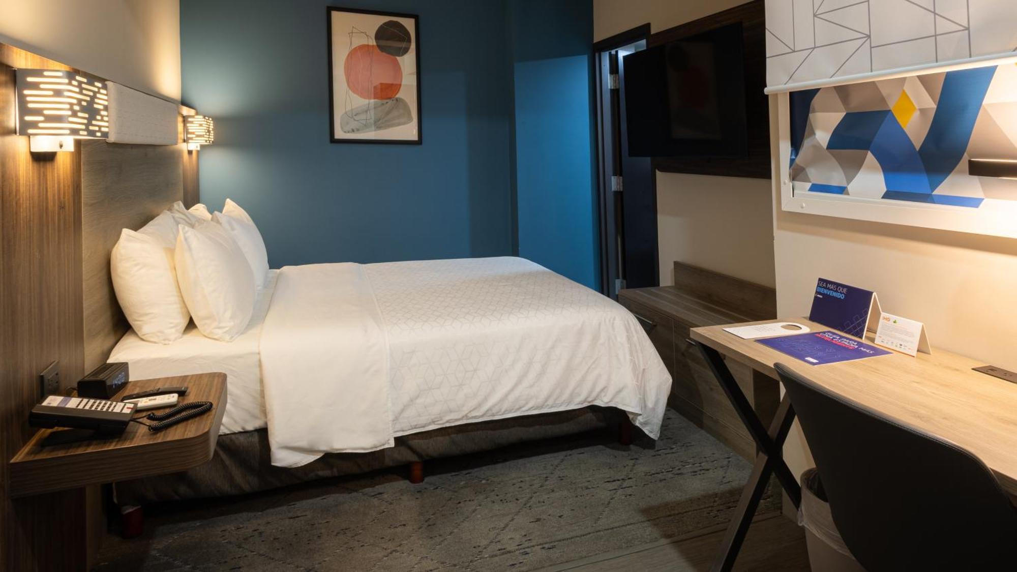 Holiday Inn Express Morelia Centro Historico Екстер'єр фото